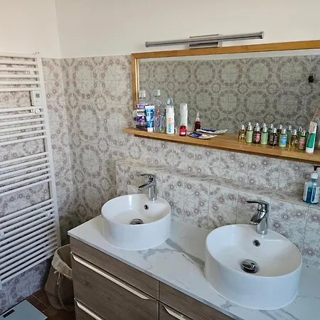 Maison De Avec Jardin A 500 M De La *